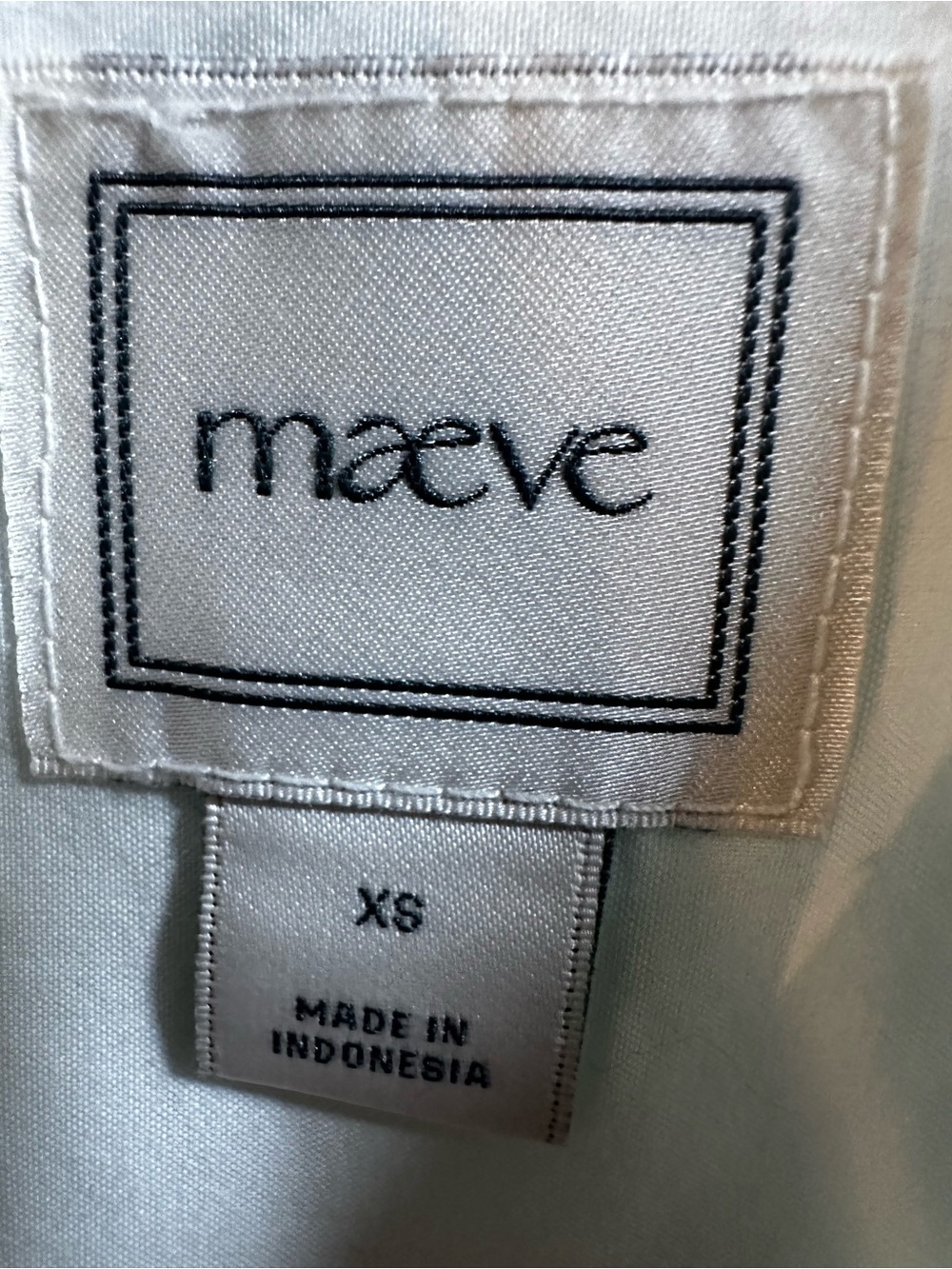 Maeve women’s white button down shirt French bulldog embroidered - Picture 5 of 8